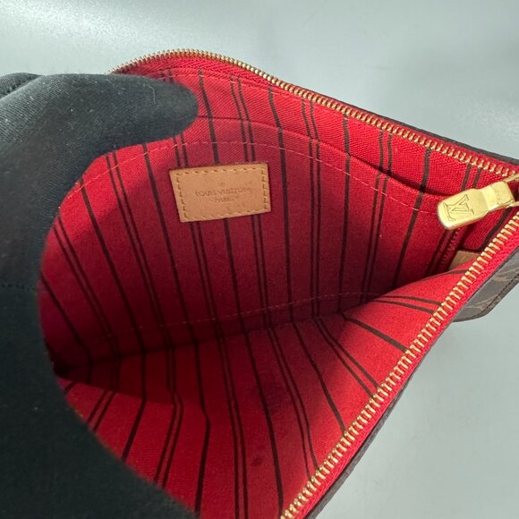 100% Authentic Louis Vuitton LV Monogram Neverfull Pochette - Picture 9 of 15